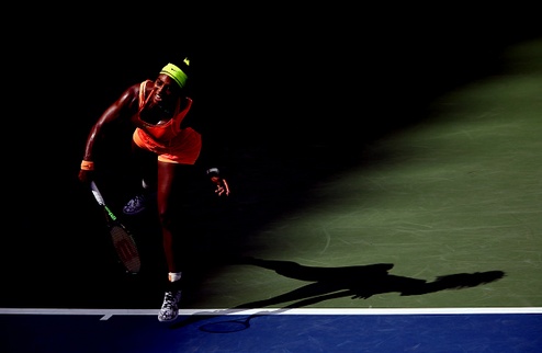 Серена Уильямс покидает US Open Роберта Винчи разбила мечты американки о Большом шлеме, выйдя навстречу своей соотечественнице Флавии Пеннетте.