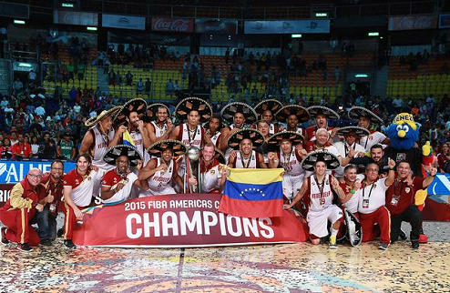 Венесуэла выграла чемпионат Америки Сборная Венесуэлы впервые выиграла чемпионат Америки после победы в финале (76 - 71) над Аргентиной.