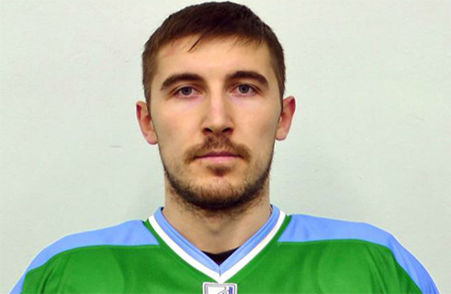 Квитченко продолжит выступать в ВХЛ Экс-нападающий Донбасса Максим Квитченко перебрался в стан чемпиона ВХЛ нефтекамского Тороса.