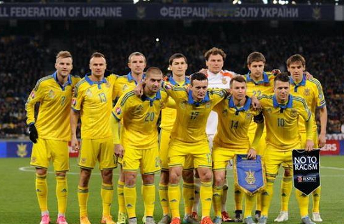 Украина сыграет в плей-офф со Словенией В Ньоне состоялась жеребьевка стыковых матчей отбора чемпионата Европы 2016 года во Франции.
