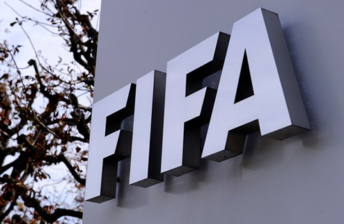 Платини отстранен от руководства подготовкой к ЧМ-2018 В Цюрихе было проведено экстренное заседание исполнительного комитета ФИФА.