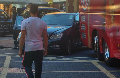 Автобус с игроками Баварии попал в ДТП в Лондоне Клубный автобус мюнхенской Баварии столкнулся с другим автомобилем в Лондоне.