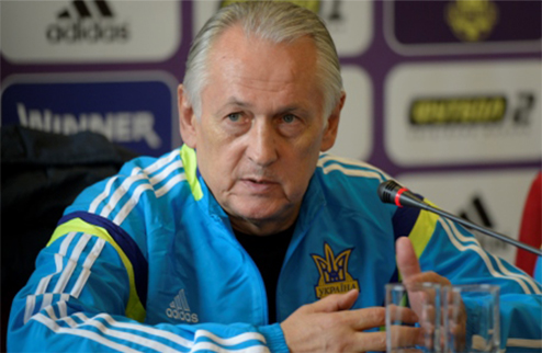 Фоменко объявил состав на матчи со Словенией Наставник сборной Украины Михаил Фоменко вызвал 26 футболистов на отборочные матчи плей-офф Евро-2016.