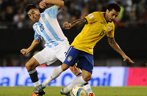 Квалификация ЧМ-2018. Аргентина и Бразилия разошлись миром, Перу сильнее Парагвая В Южной Америке состоялись еще три матча отборочного цикла к ЧМ-2018.