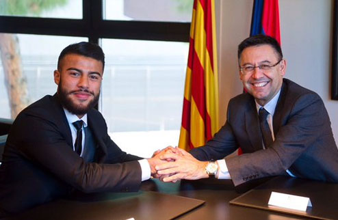 Барселона продлила контракт с Рафиньей до 2020 года Официальный Twitter Барселоны сообщает, что полузащитник Рафинья Алькантара поставил подпись под нов...