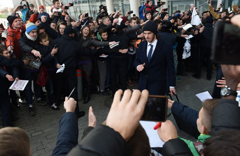 Реал прибыл во Львов. ФОТО Сегодня самолет с тренерским штабом и игроками мадридского Реала совершил посадку в аэропорту имени Данила Галицкого.