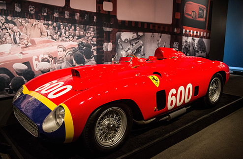 Формула-1. Болид Фанхио был продан за $ 28 млн RM Sotheby's выставил на торги уникальную Ferrari 290 MM Хуана-Мануэля Фанхио, за рулем которой аргентине...