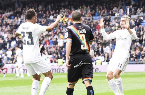 Реал забил десять голов Райо Вальекано На Сантьяго Бернабеу Реал легко расправился с Райо Вальекано в матче 16-го тура чемпионата Испании.