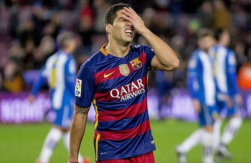 Суареса дисквалифицировали на два матча Форвард Барселоны Луис Суарес пропустит два матча в Кубке Испании.