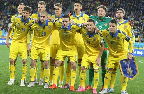 Официально. Сборная Украины в марте сыграет против Кипра и Уэльса Федерация Футбола Украины официально подтвердила два контрольных поединка для сборной ...