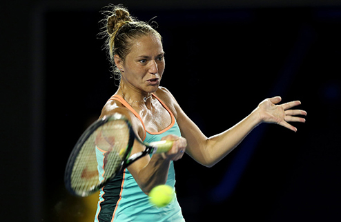 Australian Open. Бондаренко покидает турнир Украинская теннисистка Екатерина Бондаренко не смогла пробиться в 1/8 финала Открытого чемпионата Австралии.