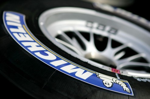 Michelin попытается вернуться в Формулу-1 Французская компания по производству шин Michelin выразила желание вернуться к спонсированию Формулы-1.
