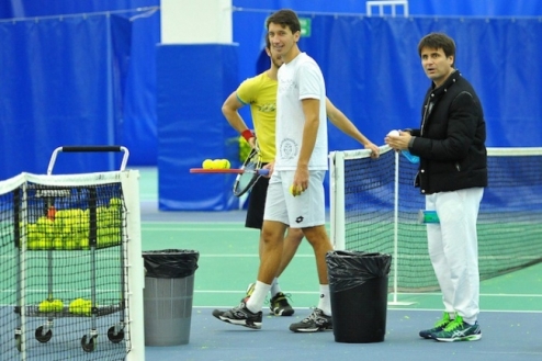 Стаховский остался без тренера Украинский теннисист Сергей Стаховский прекратил сотрудничество с Фабрисом Санторо.