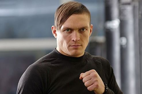 Александр Усик улучшает позиции в рейтинге WBA Украинский боксер Александр Усик поднялся в рейтинге Всемирной боксерской ассоциации.