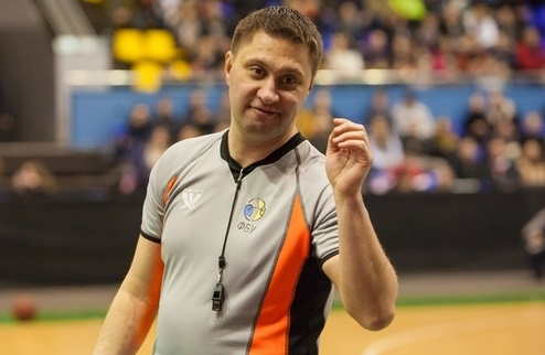 Украинский арбитр будет судить матчи баскетбольного турнира Олимпиады Борис Рыжик обслужит матчи баскетбольного турнира на Олимпийских Играх 2016.
