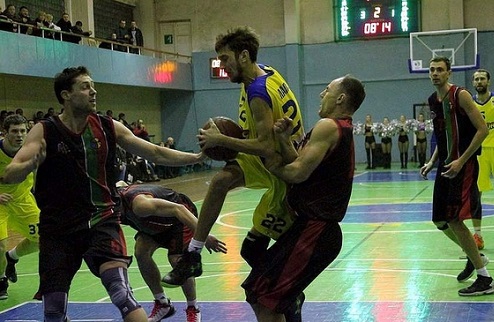 Суперлига Фаворит Спорт. Кривбасс удержал победу над БИПА В Одессе состоялся очередной поединок официального чемпионата Украины по баскетболу.