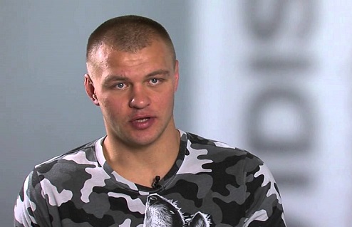 Вячеслав Глазков успешно проопперирован в США Украинский супертяжеловес успешно перенес операцию на травмированном колене.
