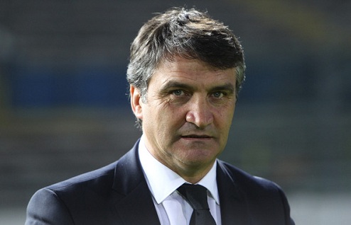 Удинезе сменил тренера Руководство итальянского клуба уволило Стефано Колантуоно и заключило контракт с Луиджи Де Канио.
