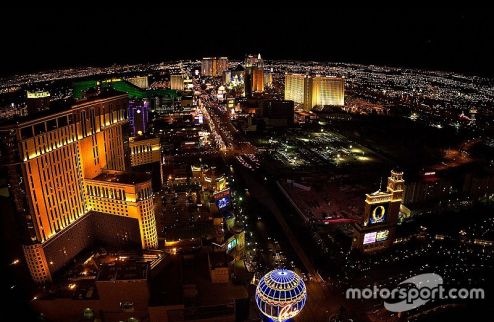 Формула-1. Viva Las Vegas? Руководитель Формула-1 Берни Экклстоун планирует провести новые переговоры с промоутерами гонки в Лас-Вегасе во время посещен...