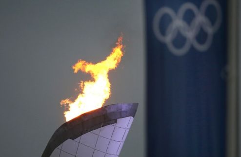 В Греции состоялась церемония зажжения олимпийского огня В греческой Олимпии сегодня был зажжен огонь предстоящих Олимпийских Игр в бразильском Рио-де-Ж...