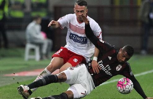 Серия А. В Милане сухая ничья Милан на своем поле так и не смог забить в ворота аутсайдера из Карпи (0:0).