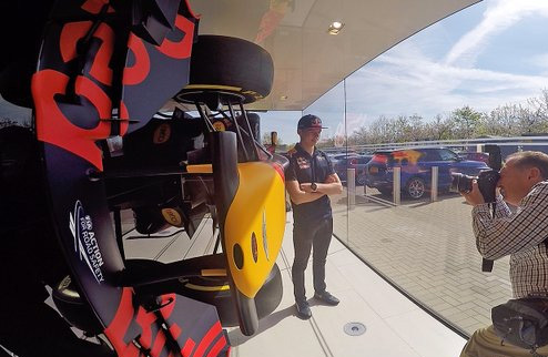 Ферстаппен : "Это невероятная возможность" Пилот Ред Булл Макс Ферстаппен прокомментировал свой переход из Торо Россо за неделю до начала Гран-при Испан...