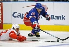 Рейнджерс надеется на Грачева Юный форвард Нью-Йорка готовится к дебюту в НХЛ.