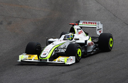 Баттон – чемпион мира! Пилот Брауна, финишировав пятым, обеспечил себе первый в своей карьере чемпионский титул в Формуле-1.