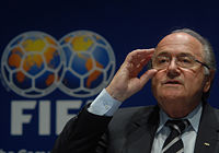 Блаттер не сказал последнего слова Швейцарский дедушка не намерен покидать свой пост, и надеется победить на перевыборах  президента ФИФА в 2011 году. 