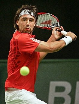 Багдатис триумфует в Стокгольме Теннисист с Кипра добыл третий титул в своей карьере. 