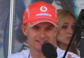 Ковалайнен получил штраф Финн опустится на пять позиций стартовой решетки завтрашней гонки в Абу-Даби. 