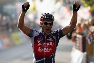 Велоспорт. Жильбер пропустит Тур де Франс ради однодневок Бельгийский велогонщик Филипп Жильберт (Silence Lotto) сообщил, что в будущем сезоне он снова ...