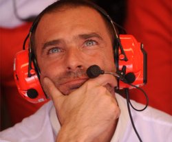 Moto GP. Многолетний менеджер покинет Дукати Ливио Суппо по окончании завершающегося сезона уйдет в Хонду.