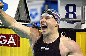 Российский пловец установил мировой рекорд на 100 м баттерфляем Евгений Коротышкин побил лучшее достижение мира на этапе Кубка мира в Москве. 