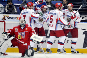 Россия победила на Кубке Карьяла Шайба Алексея Морозова принесла россиянам победу на втором этапе Евротура. 