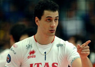 Названы лучшие на клубном Чемпионате мира по волейболу Приятно, что в их числе и наш соотечественник - Максим Пантелеймоненко. 
