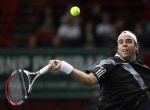 Гонсалес снялся с турнира в Париже Чилийский теннисист накануне не смог завершить поединок с Дель Потро.