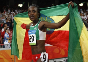 Легкая атлетика. Дибаба установила мировой рекорд  Олимпийская чемпионка в беге на 5000 и 10000 метров превысила мировое достижение в беге на 15 км в го...