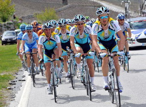 Велоспорт. UCI требует от Астаны банковскую гарантию Комиссия UCI выдвинула новые требования перед Астаной для продления лицензии ПроТур.