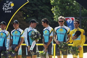 Астана получила лицензию ПроТур на 2010 год Международный союз велосипедистов дал "добро" на участие Астаны в гонках ПроТур.