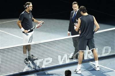 Федерер: "Хуан не знал, что вышел в полуфинал" Швейцарец Роджер Федерер признался, что его соперник группы А Barclays ATP World Tour Finals-2009 Хуан Ма...