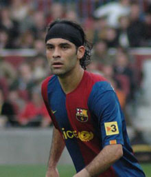 Маркес подписал новый контракт с Барселоной Центральный защитник Блаугранас Рафа Маркес продлил отношения с клубом до 2012 года. 