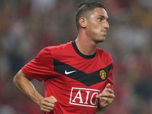 Македа продлил контракт с Манчестер Юнайтед 18-летний итальянский нападающий Федерико Македа будет выступать за "Красных дьяволов" до 2014 года.