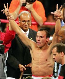 WBO обязывает Маркеса защищать титул Как сообщает BoxingScene.com, Хуан Мануэль Маркес должен будет защищать свой титул WBO в бою против Майкла Катсидис...