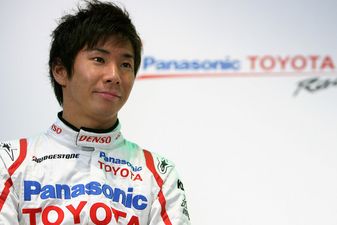 Кобаяси стал пилотом Заубера Японец Камуи Кобаяси подписал годичный контракт с командой Формулы-1 Заубер.