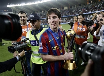 Месси получил еще один золотой мяч Вчера Лионель Месси был признан лучшим игроком клубного чемпионата мира.
