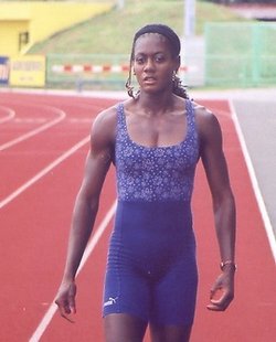 Через девять лет после Олимпиады ямайская бегунья получила "бронзу" Ямайская бегунья Беверли Макдональд, спустя девять лет после Олимпийских игр в Сидне...