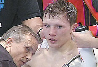 Российский боксер отправил соперника в кому 21-летнему узбекскому спортсмену сделана трепанация черепа.