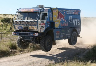 КАМАЗ отправился на Дакар Одна из лучших команд грузовиков за всю историю проведения гонки готова победить еще раз. 