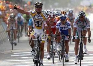 Флоренция отказалась принимать Чемпионат Мира по велоспорту Итальянский город снял свою кандидатуру на проведение мирового форума в 2013 году.
